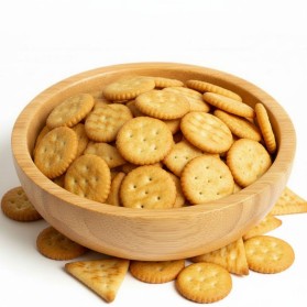 kumpis-užkandis-krekeriai