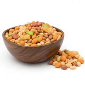 RYŽIŲ KREKERIŲ SU RIEŠUTAIS